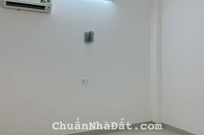 Bán nhà 3 tầng đầu đường Trịnh Quang Xuân 5 phòng ngủ giá rẻ