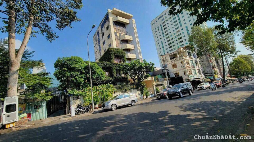 Bán nhà 3 tầng 2 MT đường Trần Cao Vân - gần đường Lê Độ, Thanh Khê. DT 106m2 giá 14.5 tỷ TL