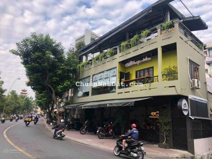Nhà 2 tầng mặt tiền Nguyễn Hoàng, trung tâm Đà Nẵng, khu kinh doanh sầm uất. Giá 7tỷ rưỡi