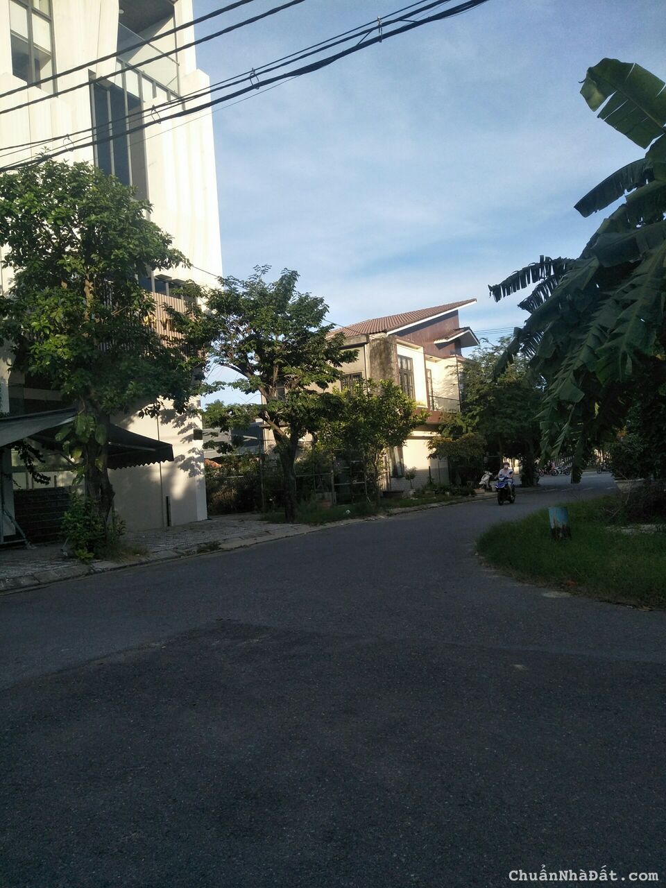 Cho thuê tòa nhà văn phòng 720m2 diện tích sàn, giá chỉ 50tr/tháng, phường Hòa Minh, q. Liên Chiểu