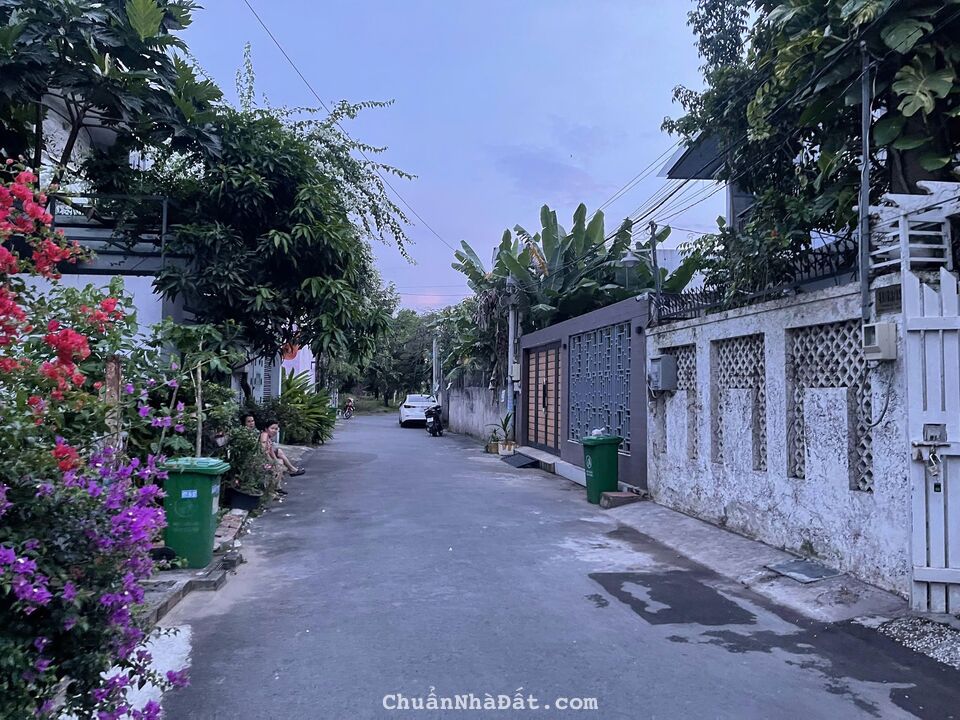 Lô đất hxh đường gò cát phú hữu DT 152m vị trí đẹp