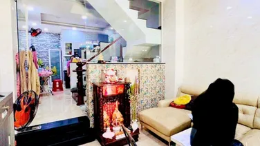 Bán nhà HXH Chiến Lược Bình Tân,49m2 - 4 TẦNG 4PN nhỉnh 4 TỶ còn bớt