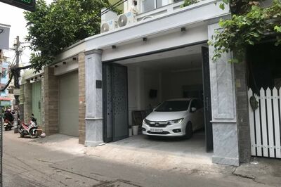Bán nhà TT q.8 - hẻm 6m Nguyễn Thị Tần, ô tô tới nhà - nhà 7T kd căn hộ 110m2 14 phòng giá 19.9 tỷ
