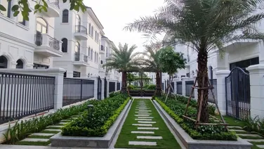 Bán chuyển nhượng biệt thự Phong Lan 180m2 giá chỉ 9.x tỷ giá tốt nhất phân khu