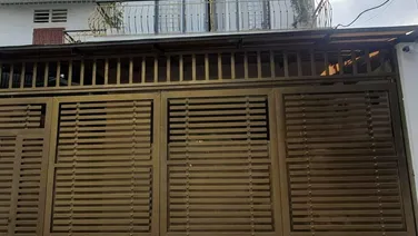 Bán gấp căm nhà Cổ Linh khu đối diện Aeon Mall Long Biên 120m 4 tầng, đường ô tô tránh, có sân vườn