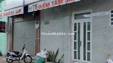 Vị trí kinh doanh buôn bán mà giá cực rẻ Nhà mới đẹp .... DT 11m X 5m shr 1 trệt 1 lầu sân thượng