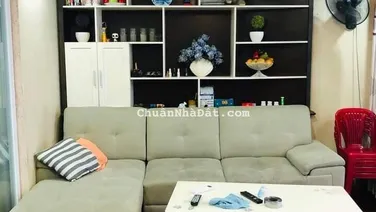 Định cư bán gấp nhà hẻm 281 Lê Văn Sỹ, 90m2, 5 tầng, cùng nội thất. 0909469065