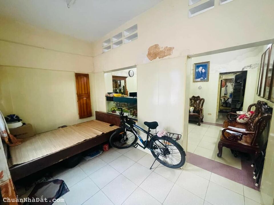 BÁN NHÀ NGÕ 565 NGUYỄN TRÃI - PHÂN LÔ Ô TÔ: 51M2, MT 4.5M, 5.96 TỶ - ĐỐI DIỆN CÔNG VIÊN