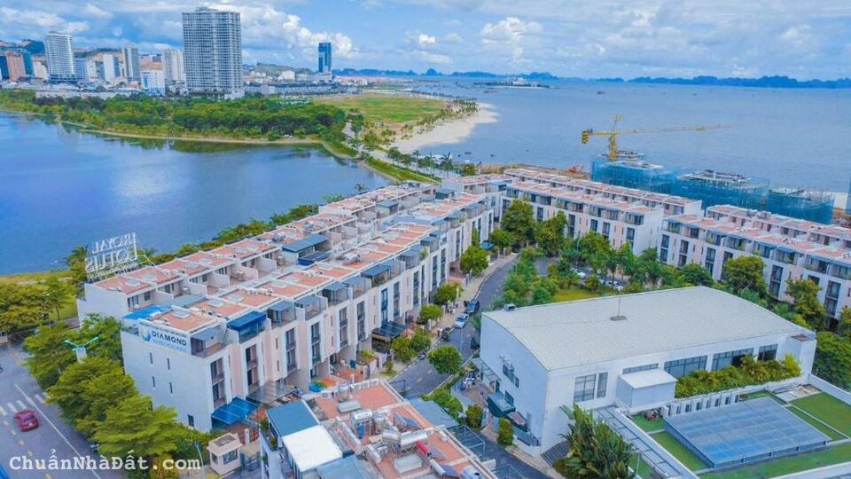 Bán liền kề 4 tầng Lotus Resident mặt Hồ trung tâm Hoàng Quốc Việt, Hùng Thắng, Bãi Cháy Hạ Long