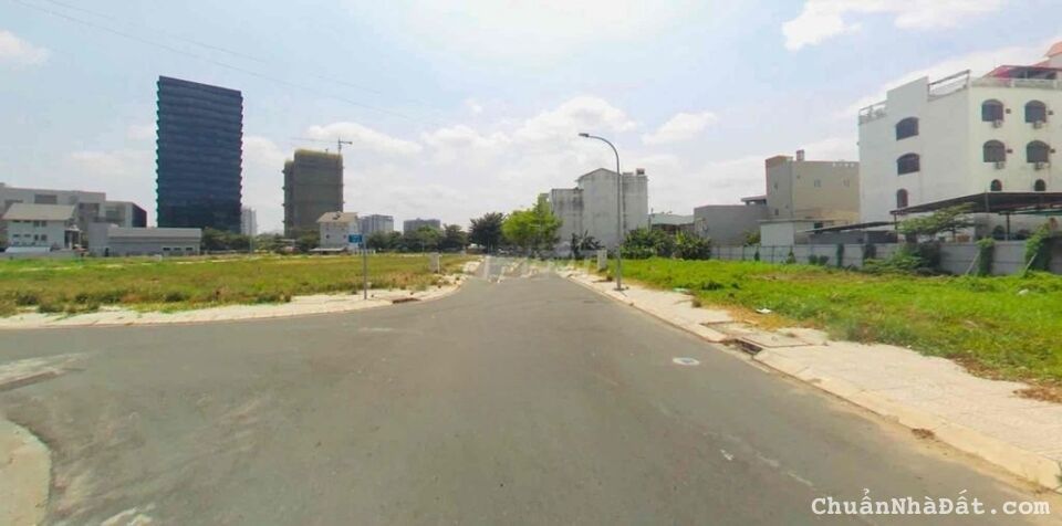 CỰC SỐC! Đất nền 80m2 Nguyễn Biểu Quận 5. Giá chỉ còn 2 tỷ5. Cách ĐH Khoa Học Tự Nhiên 300m.