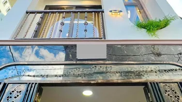 Chỉ cần 2 tỷ 050 có nhà 64m2 Nguyễn Văn Quá, Q12 có sổ riêng. Cho thuê 10tr/tháng, tặng nội thất.