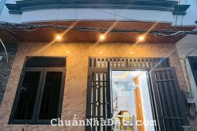 KHÔNG NÊN BỎ LỠ! Nhà 38m2  xây 2 tầng Hoàng Diệu, Quận 4. Gần  THPT Nguyễn Trãi.
