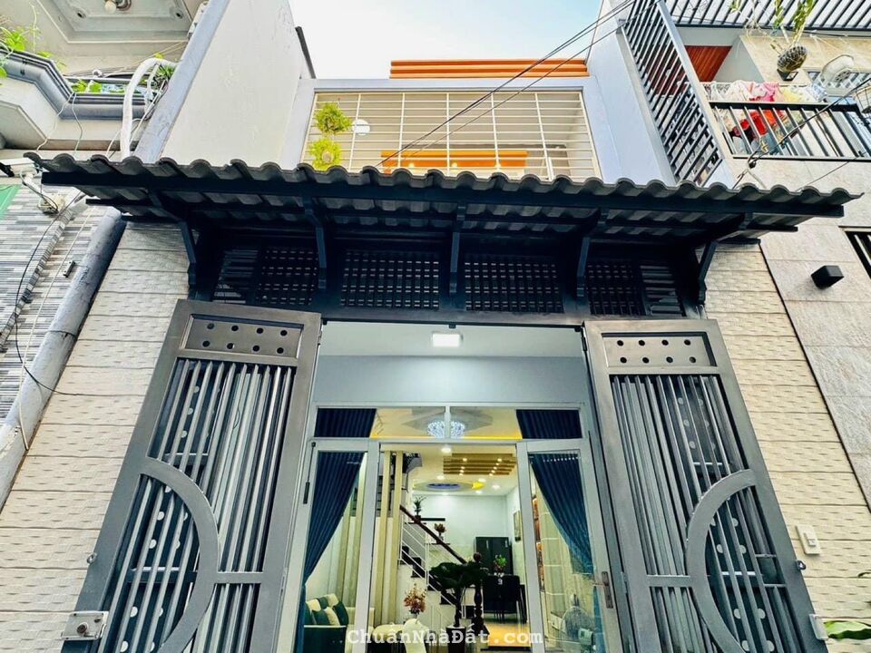 Giá sốc chỉ với 3tỷ200tr nhà Thái Phiên P8 Q11 DT 33.8m2, sang tên công chứng liền trong ngày