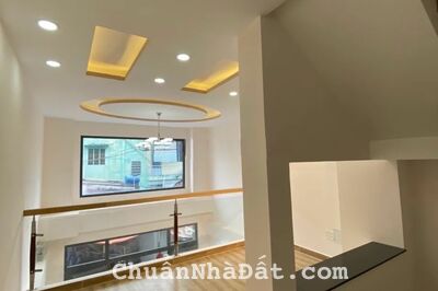 Chủ kẹt tiền bán gấp nhà Phan Đăng Lưu Phường 03 Quận Phú Nhuận DT 49.2m2 giá 2tỷ430tr 