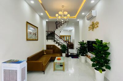 Nhà ngộp 45,4m2 giá 1 tỷ 950 triệu đường Nguyễn Tư Giản, phường 12, Gò Vấp, sổ hồng riêng.