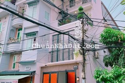 Tại đây có bán căn nhà giá 2 tỷ tại 2 xẹt Trương Quốc Dung, P.10, Phú Nhuận, có hẻm xe hơi thoảimái