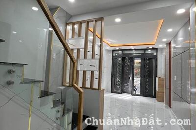 Bán Nhà Mới Lê Quốc Hưng Q4, DTSD 85 m2, Giá Chỉ 4.25 Tỷ