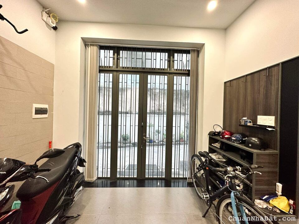 NHÀ PHÚ NHUẬN HẺM Ô TÔ FULL NỘI THẤT XỊN 45M2, NGANG 7M, 4PN, Ở NGAY, CHỈ NHỈNH 6 TỶ.