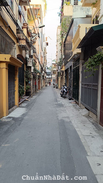 Siêu phẩm Cầu Giấy 38m x 5 tầng, mặt tiền 4.4m, 4.8 tỷ