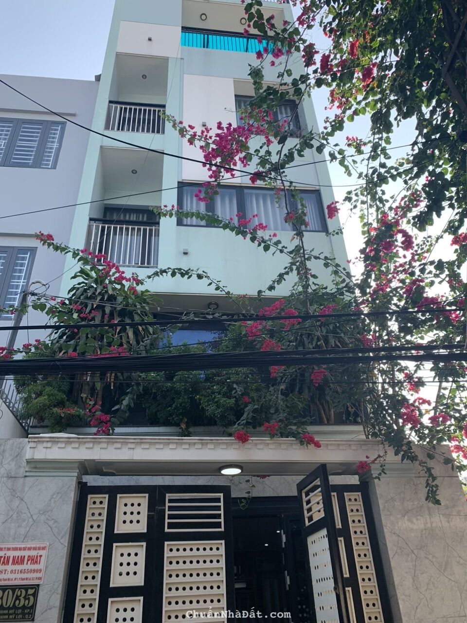 Bán nhà mới xây kiên cố đẹp từng chi tiết khu yên tĩnh hẻm xe hơi,30/35 Thạnh mỹ lợi tp Thủ Đức 