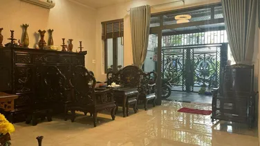 Bán nhà 3 tầng gói 2 KĐT Mỹ Gia đường 16m full nội thất giá tốt