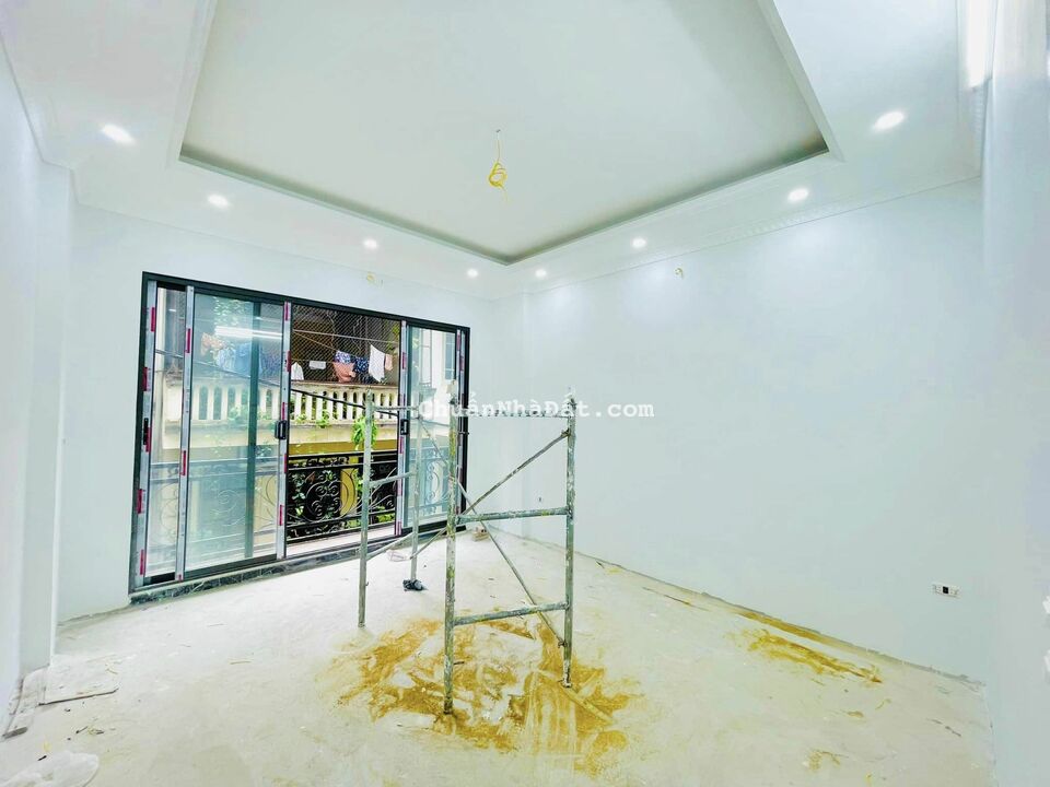 BÁN NHÀ MINH KHAI HAI BÀ TRƯNG PH N LÔ Ô TÔ TRÁNH 55M2 12 TỶ