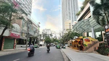 BÁN KHÁCH SẠN HẺM NGUYỄN THỊ MINH KHAI NGAY QUẢNG TRƯỜNG 2/4