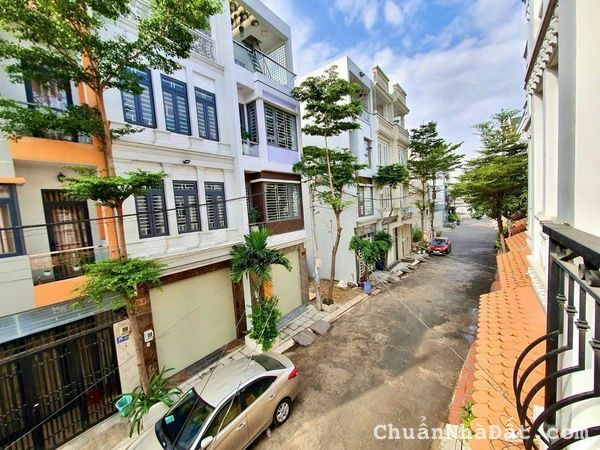 Bán nhà phố liền kề KDC ĐƯỜNG 827 phường Phú Hữu Quận 9 Thương Lượng 💥Ms Thảo 0903034123