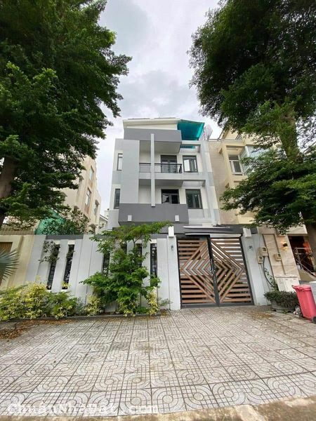 Chính chủ gửi cho thuê nhà mặt tiền đường Bát Nàn phường Thạnh Mỹ Lợi Quận 2 hầm 3L C.Thảo 09030341