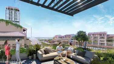 KHOẢNG SÂN XANH GIỮA LÒNG THÀNH PHỐ