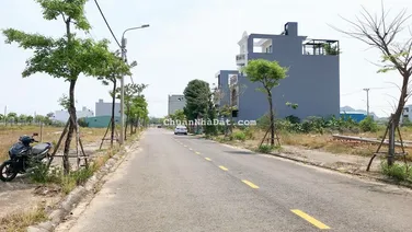 B2.139 lô 32 vệt cây xanh chính chủ giá rẻ