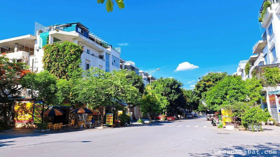 Liền kề KĐT Văn Phú - mặt đường 24m trục chính KĐT - hoàn thiện 5 tầng đẹp, kinh doanh đỉnh