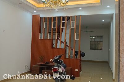 BÁN NHÀ NGỌC LÂM 50M2×4 TẦNG, MẶT TIỀN 4,5M, LÔ GÓC, GARA Ô TÔ. GIÁ NHỈNH 7 TỶ