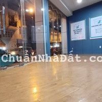 Cho thuê MBKD Quận Tân Bình, Ngang 10m, WC riêng, Lối đi riêng, giá thuê 15tr/tháng