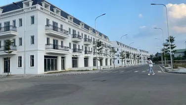 Chính chủ cần bán lô đất 132m2 tại KĐT Yên Thuỷ Green Bay - Vị trí đẹp - Có thể kinh doanh!!!