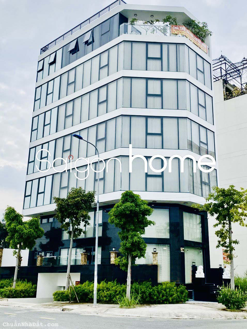Cho Thuê Building 2 mặt tiền Trung Tâm  Quận 2 Hầm 7 sàn 1100m² 