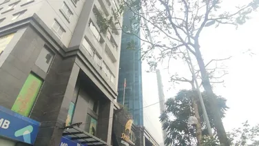 Bán gấp căn hộ Sông Hồng Park View - 165 Thái Hà, Đống Đa, 65m2, 2 ngủ, full nội thất