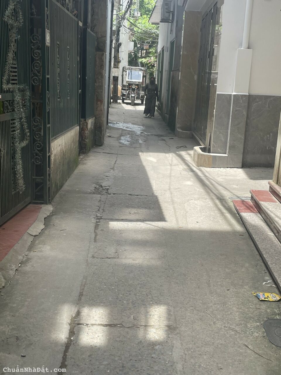 Bán gấp nhà Tôn Đức Thắng, Đống Đa, lô góc, vị trí cực đẹp, gần ngay ô tô tránh