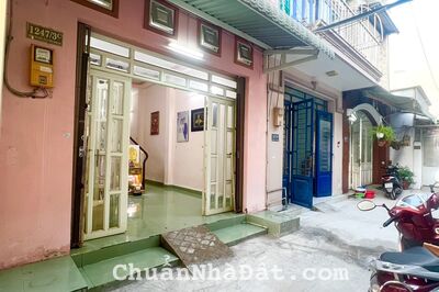 Bán nhà Huỳnh Tấn Phát 3 Lầu, Sân Thượng, DT: 42 m2