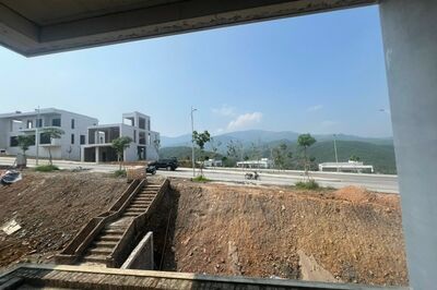 Bán Biệt thự xây thô - Lâm Sơn, Hoà Bình. 1000m2; 4 tầng; MT 20m; giá 19.5 tỷ  