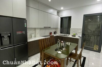 Bán nhà Nguyễn Sơn, Long Biên, 55m2 x 5 tầng, dân xây, gara, chờ thang máy, ngõ thông