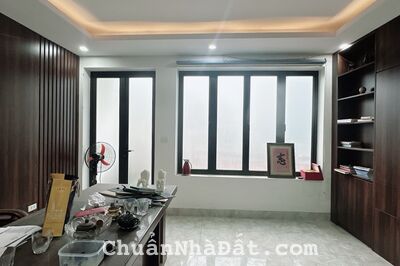 Bán nhà Trường Lâm, Long Biên, 65m2 x 5 tầng, gara, 2 thoáng,thang máy sẵn sàng