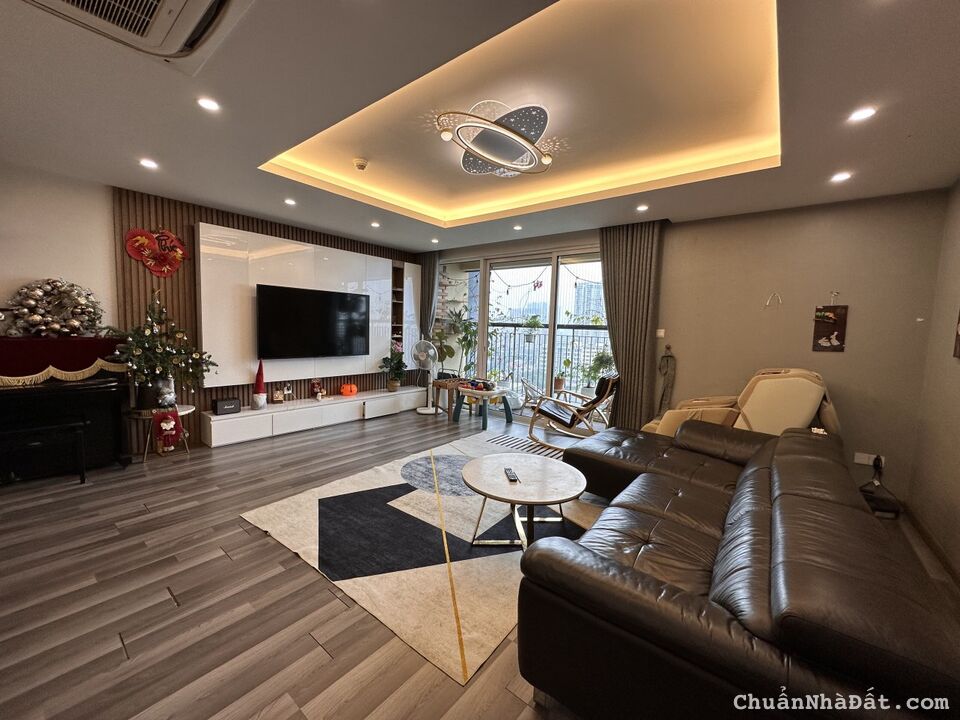 Chính chủ cần bán gấp căn hộ Cc Housinco - đường Lương Thế Vinh.3 ngủ 2 vệ sinh . LH: 0856655965