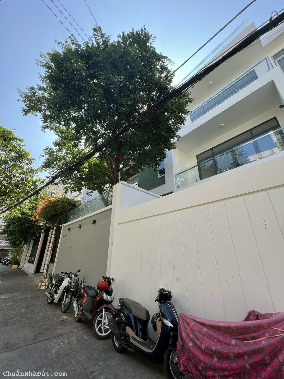 Bán Biệt thự Nguyễn Chí Thanh - Nguyễn Tri Phương Quận 5 8x20m 4 tầng thang máy