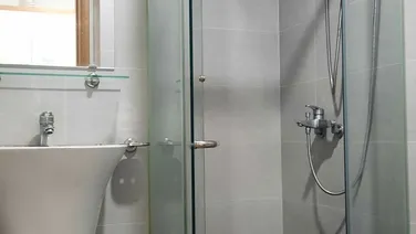 Cho thuê căn hộ Bcons Garden 2PN-2WC giá 5tr/ tháng. LH 0906626148