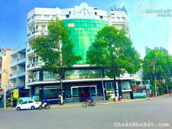 SIÊU PHẨM GÓC 3MT CHỢ LỚN- QUẬN 6, DT 20x19m, Hầm 5 Tầng, DTSD 1100m2, 6x Tỷ