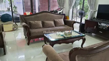 CẦN BÁN GẤP, BIỆT THỰ XA HOA NGAY TRUNG TÂM TRƯỜNG THỌ, 3 TẦNG, 12X24; CHỈ 30 TỶ.