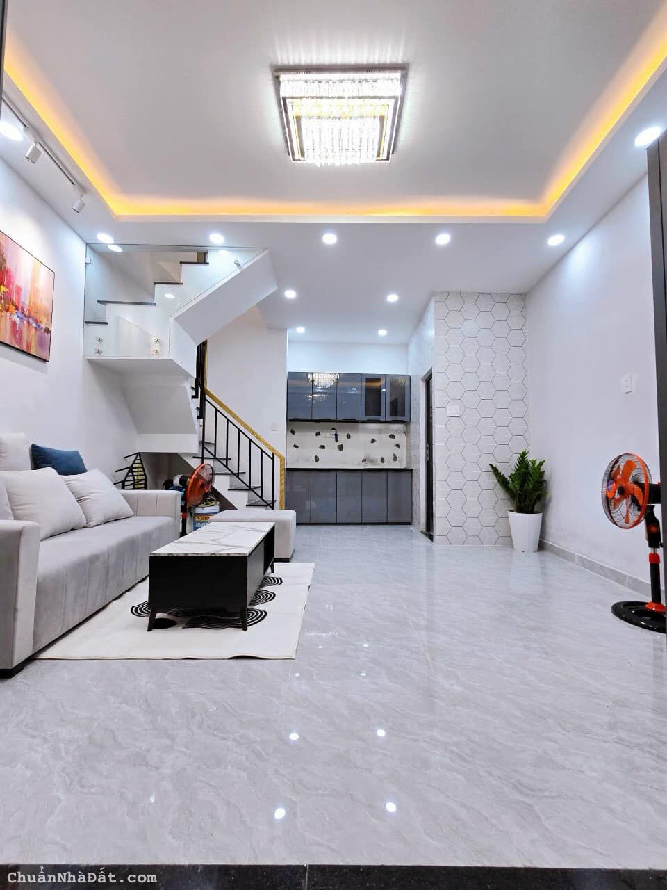 HẺM XE HƠI VÀO NHÀ, PHAN ĐĂNG LƯU, PHÚ NHUẬN, 2 TẦNG ĐÚC BTCT Ở NGAY, GIẢM 450TR CHỈ NHỈNH 3T  