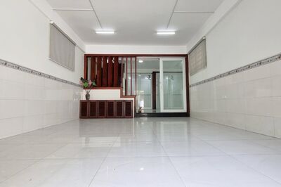 SÁT VÁCH QUẬN 1, HẺM XE HƠI BẠCH ĐẰNG, BÌNH THẠNH, 80M2 TIỆN XÂY MỚI. CHỈ 11.5T TL TỐT.