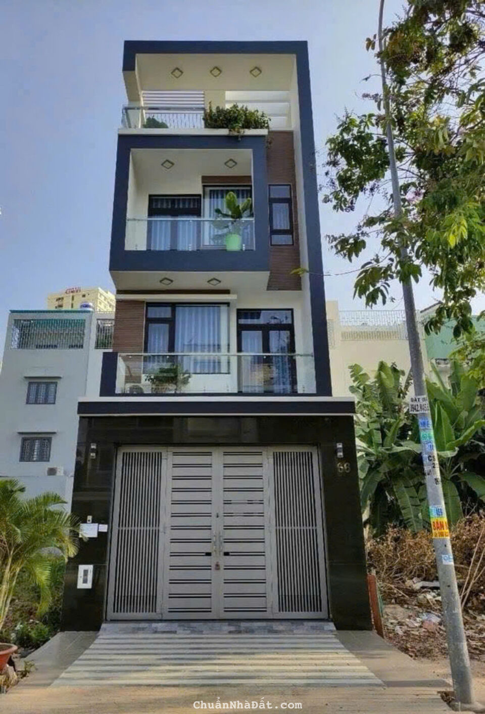 Nhà 2 tầng 1 sân thượng gần chợ đêm Hòa lân , trung tâm Thuận Giao thành phố Thuận An